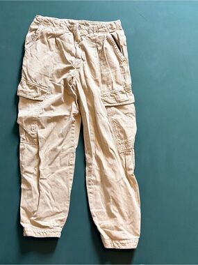 Women’s Cargo Pants in Light Olive - Comfortable Everyday Wear